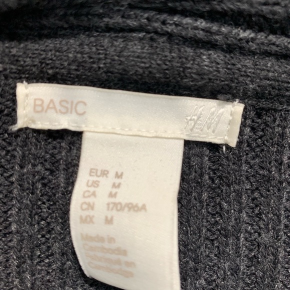 H&M Cardigan - Picture 3 of 3